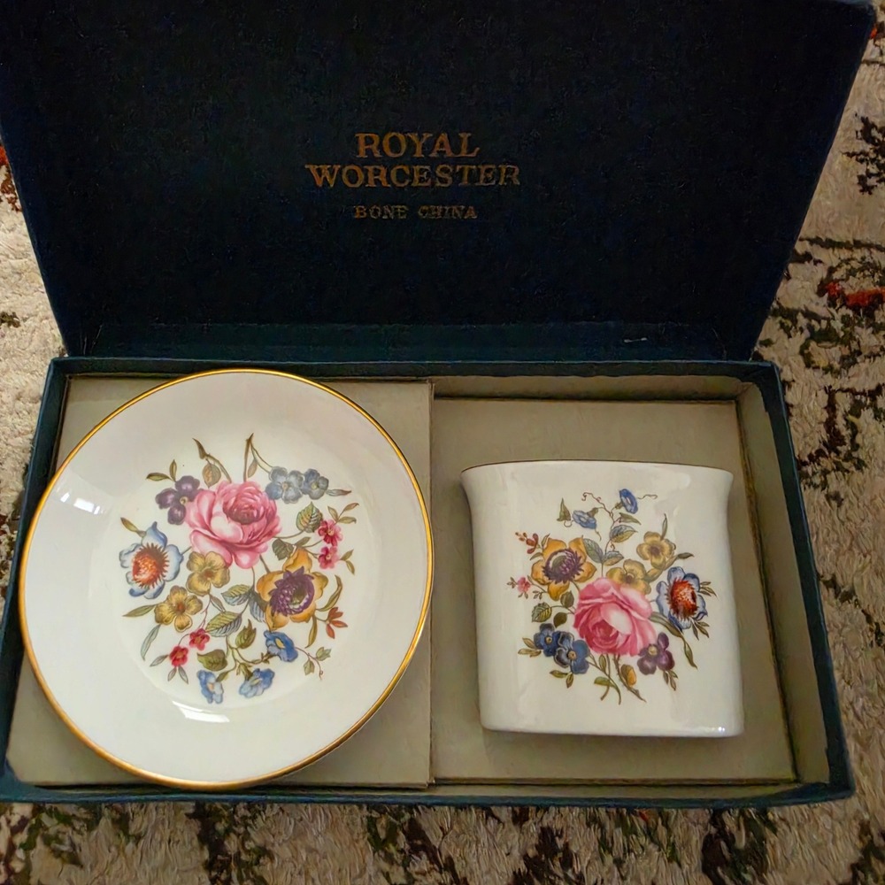 Royal Worcester Fine Bone China Floral Cigarette Holder & Ashtray Set in Box